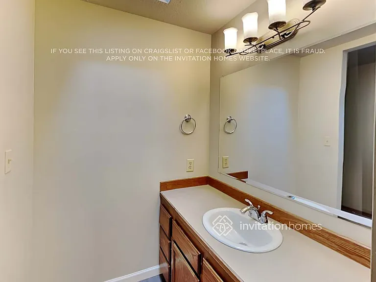 3308 Saint Andrews Ct NE — Photo 18