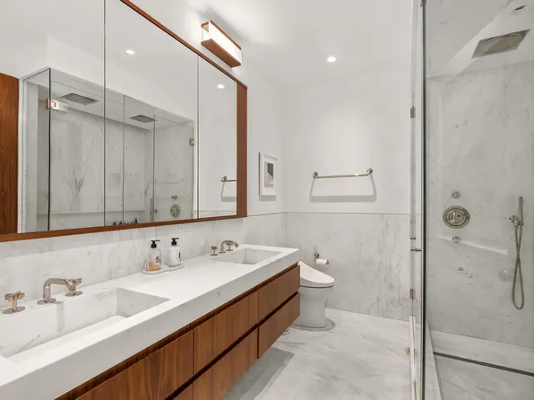 515 Park Avenue image 9 of 14