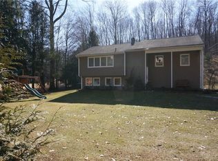 179 Drewville Rd, Carmel, NY 10512