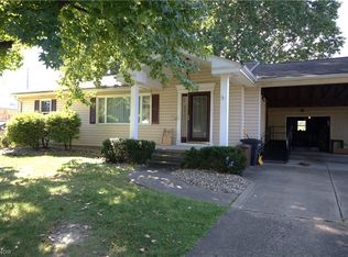 1594 Hillcrest Acres, Cambridge, OH 43725