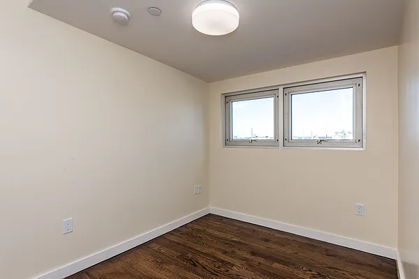 Rented by Nooklyn NYC LLC | media 9