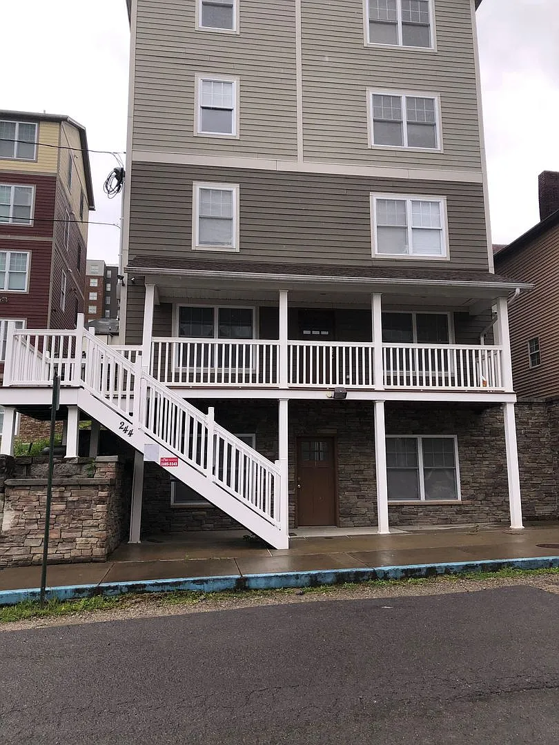 244 McClane St. — Photo 1