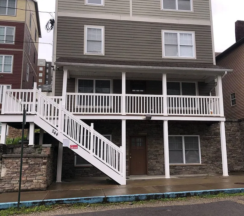 244 McLane Ave