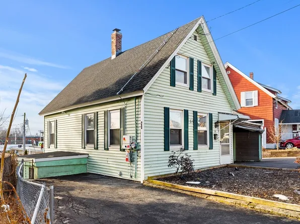 28 Liberty St, Lowell, MA 01851