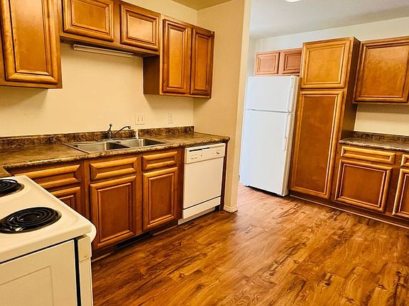 5th image of 914 Whitetail Ct