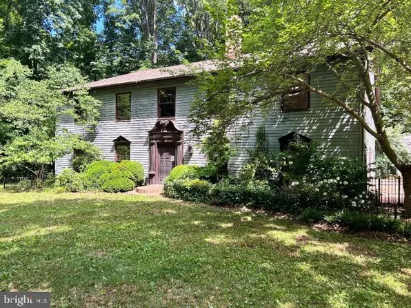 9630 Terri Dr, La Plata, MD 20646