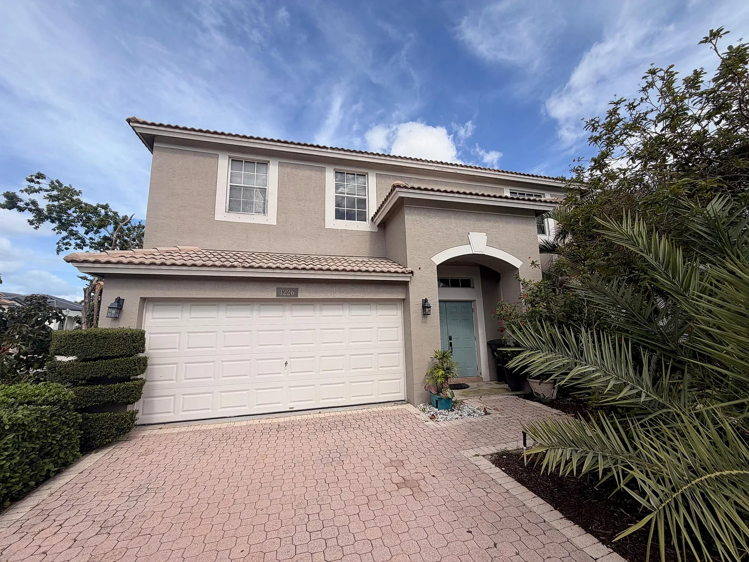 4 bed, 2.5 bath, 2958 sqft, $3,650 — Photo 1