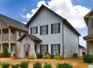 7009 Camrose Ln NW, Huntsville, AL 35806