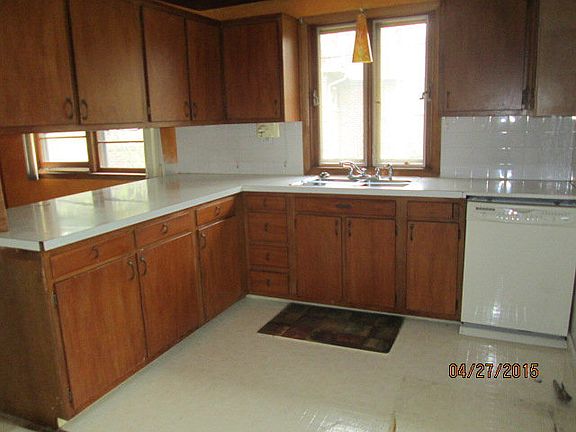 3rd image of 533 Beechwood Dr
