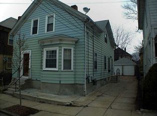 29 Grosvenor Ave, Providence, RI 02908