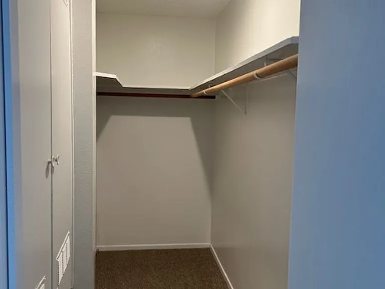 Shannon South Apartments — Photo 8