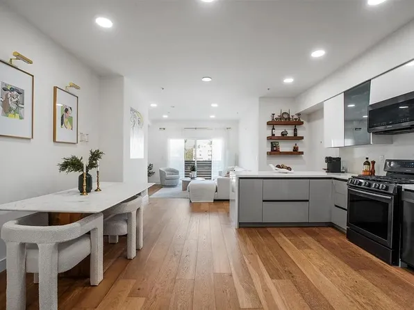 820 S Wilton Pl #401, Los Angeles, CA 90005
