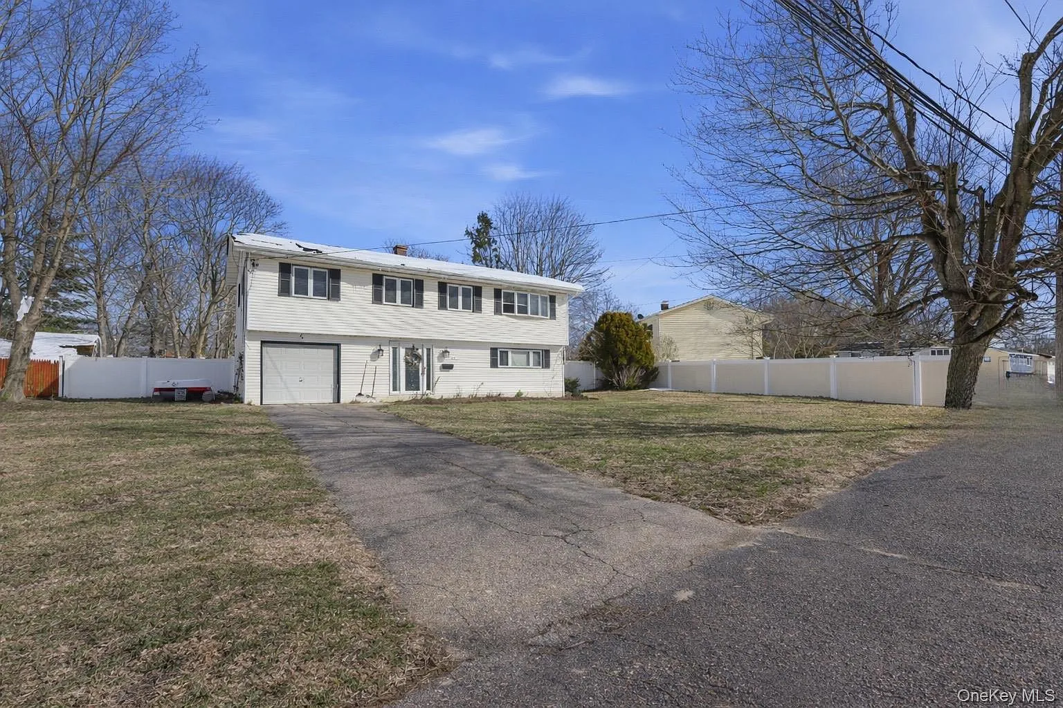 63 Ferris Avenue photo 1