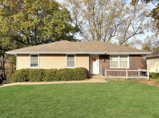 7820 NW Milrey Dr, Kansas City, MO 64152