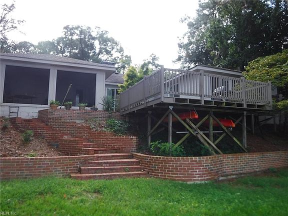 3rd image of 8536 Culfor Cres