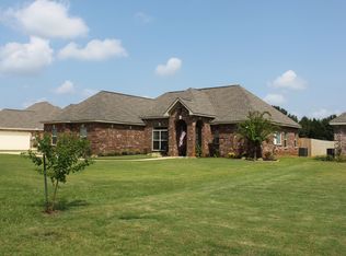 67 Lenox Ln, Columbus, MS 39702