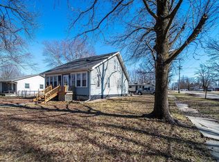 202 Winter Dr, Saint James, MO 65559