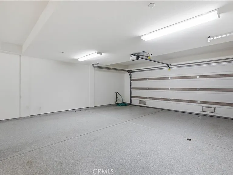 657 Doheny Way — Photo 24