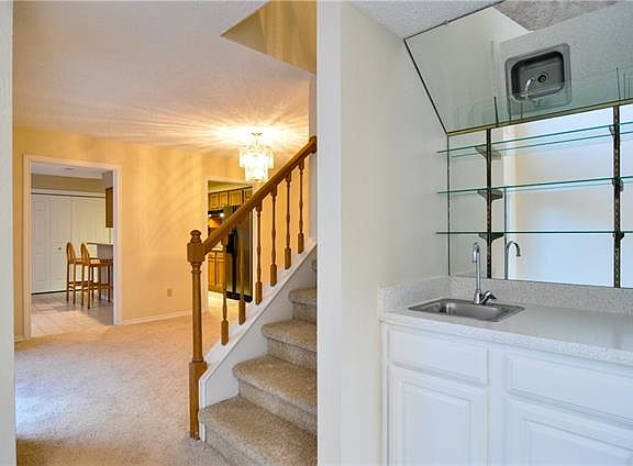 4th image of 17727 Sunmeadow Dr