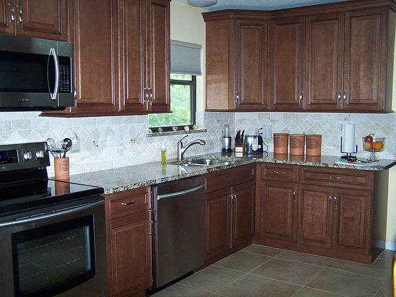 5th image of 775 NE Galilean Street