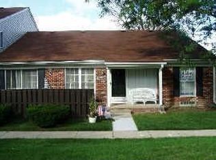 39350 Heatherheath Dr, Clinton Twp, MI 48038