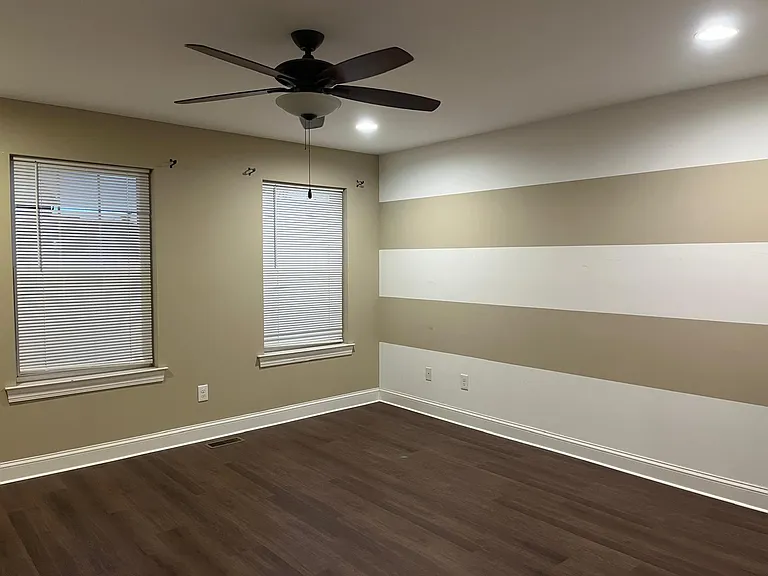 115 Aubrey Ln — Photo 17