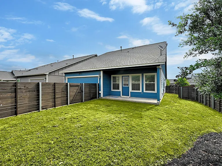 8816 Mina Dr — Photo 20
