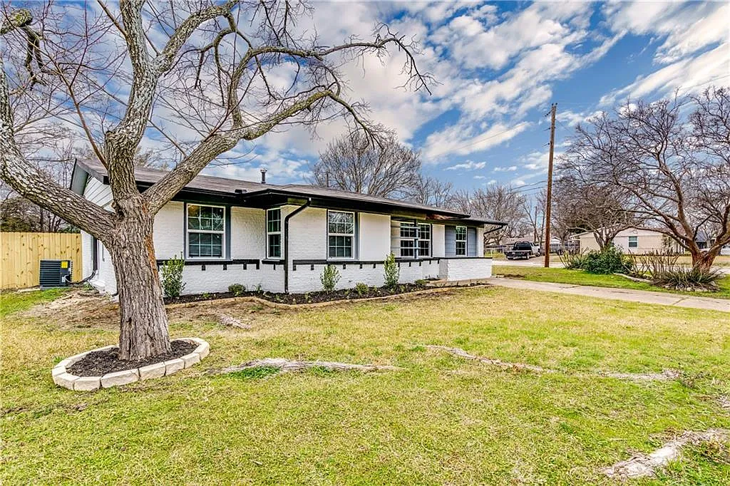 3601 Flamingo Way photo 1