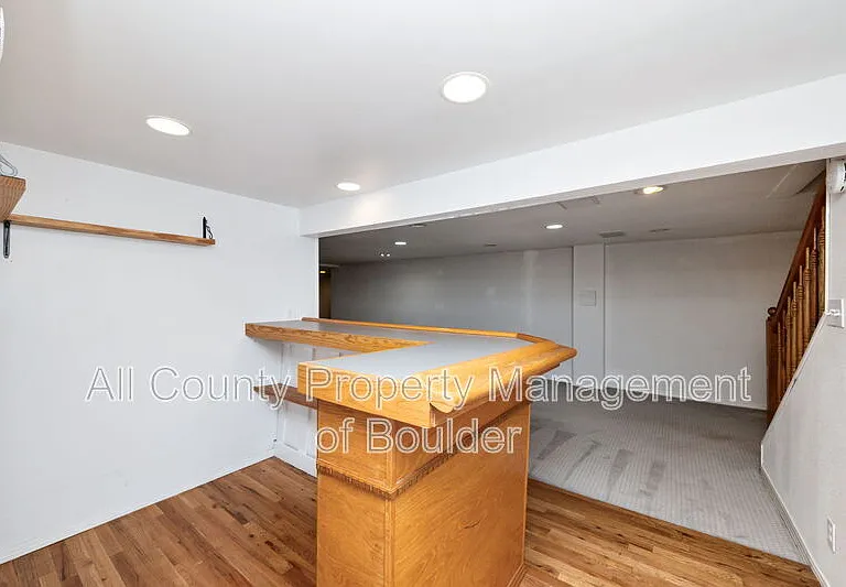 701 S Miller Ave — Photo 11