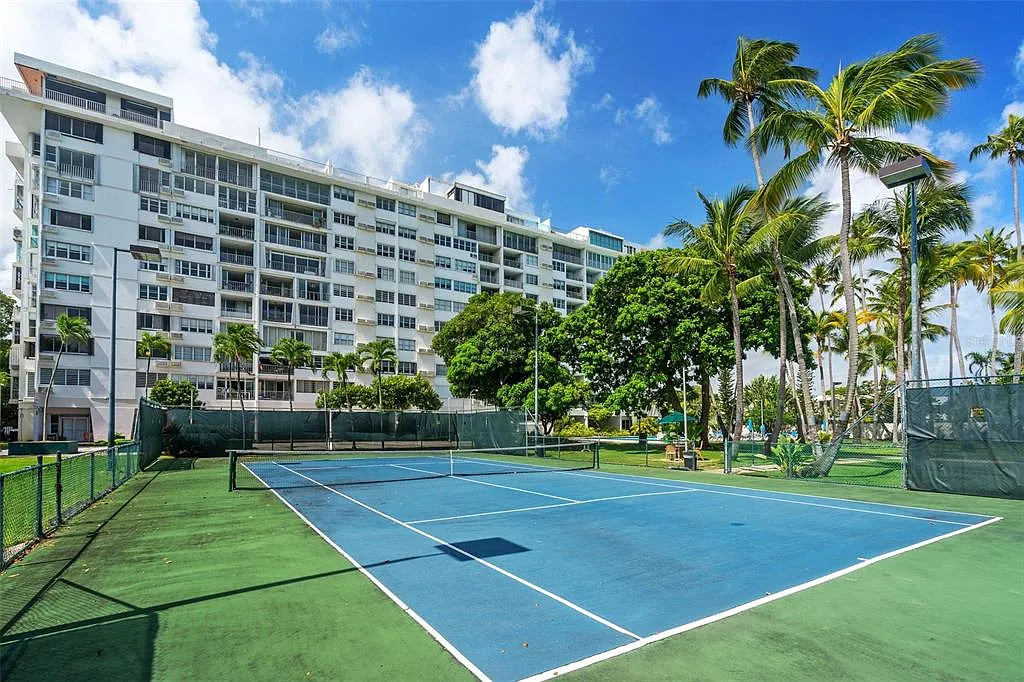 1 bed, 1.0 bath, 680 sqft, $2,250 — Photo 2