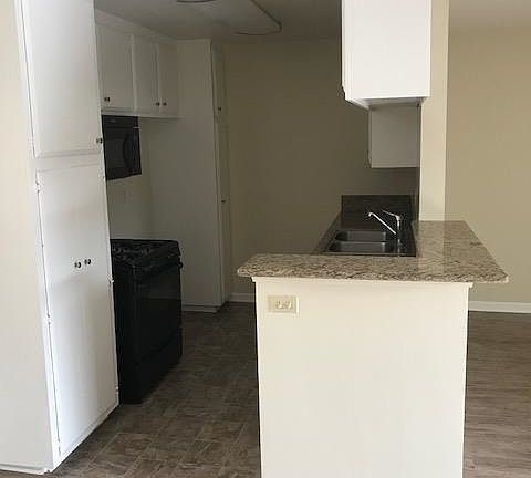 3rd image of 631 E Palm Ave APT G