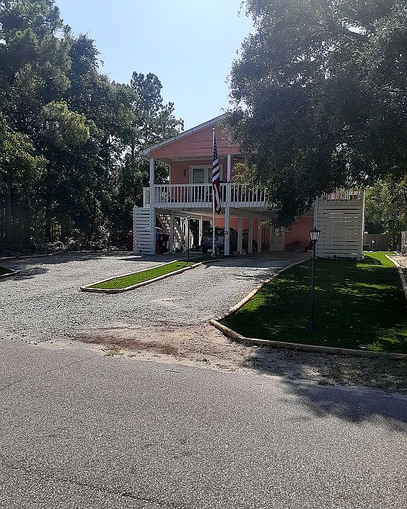 1st image of 107 NW 11th St