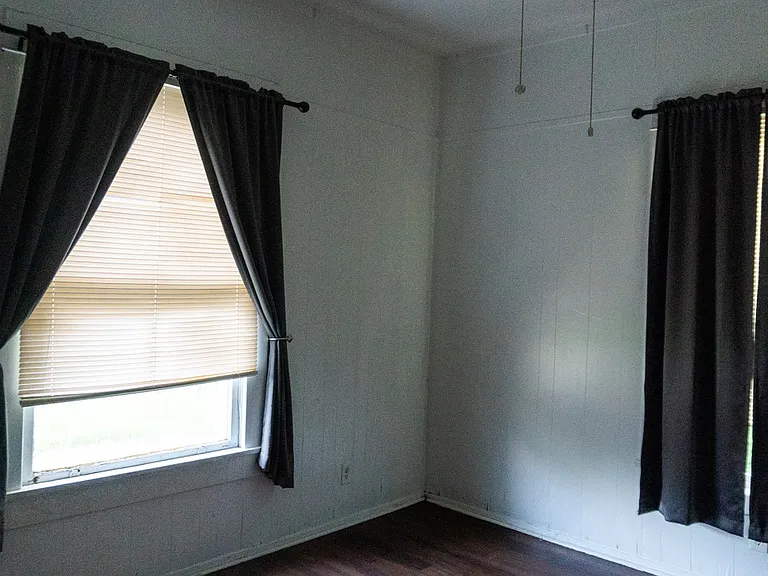 431 E Woodard St #101 — Photo 17