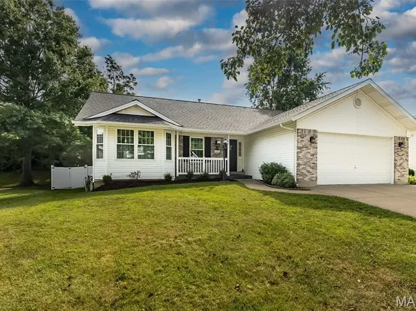 436 White Chapel Dr, O'Fallon, MO 63368