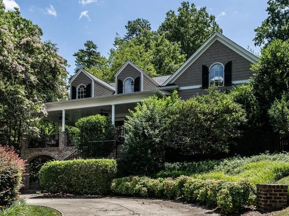 2730 Rothgeb Dr, Raleigh, NC 27609