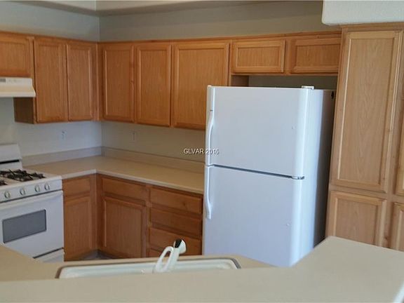 5th image of 4437 Oberlander Ave #0