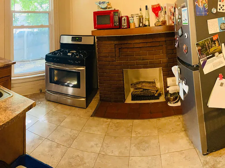 351 Goodman St S #1 — Photo 10