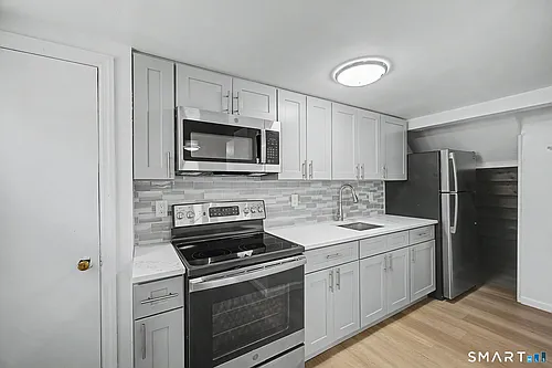 22 Treat Ave Photo 1