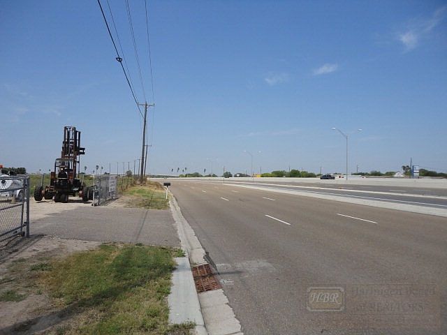 2nd image of 2201 W Expressway 83
