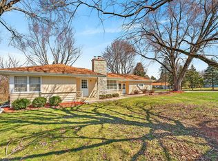 19030 Brookdale DRIVE, Brookfield, WI 53045