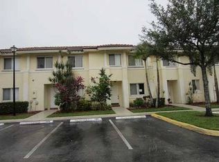 155 Hidden Court Rd, Hollywood, FL 33023