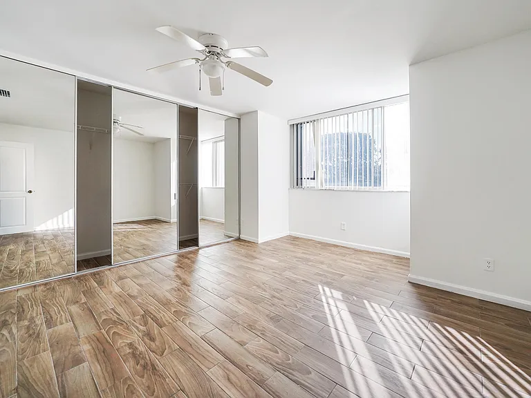 5070 Elmhurst Rd #F — Photo 8