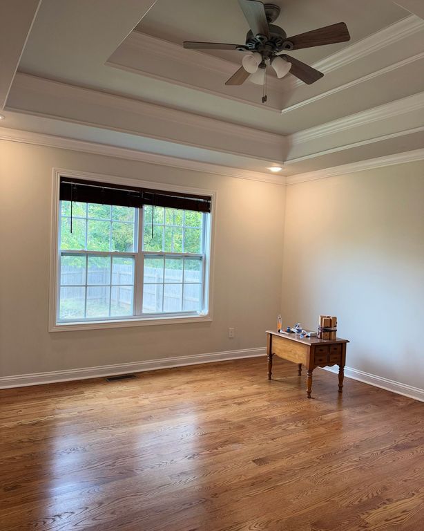 123 Meadowbrook Cir - Property Image