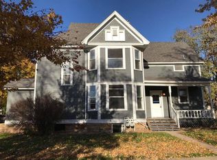 1403 N Broad St #1, Mankato, MN 56001