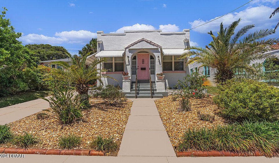 1st image of 409 N Oleander Ave