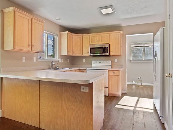 2nd image of 4531 W Cambridge Dr
