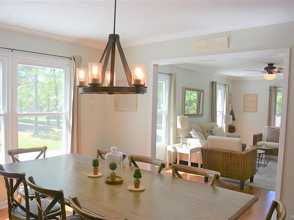 5th image of 105 Brentwood Pl