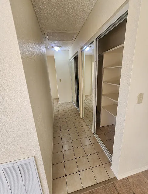 2 bed, 850 sqft, $1,700 — Photo 3