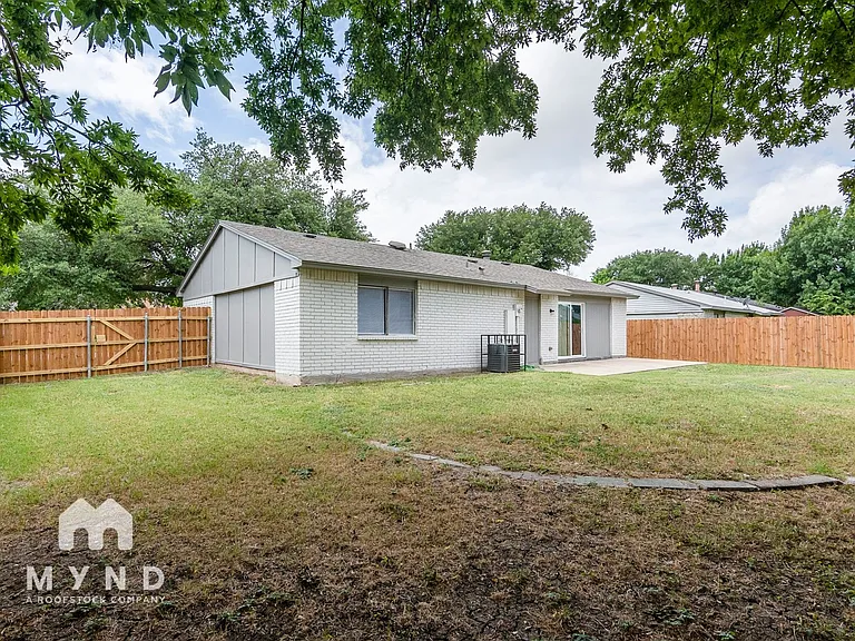3237 Chalmette Ct — Photo 16