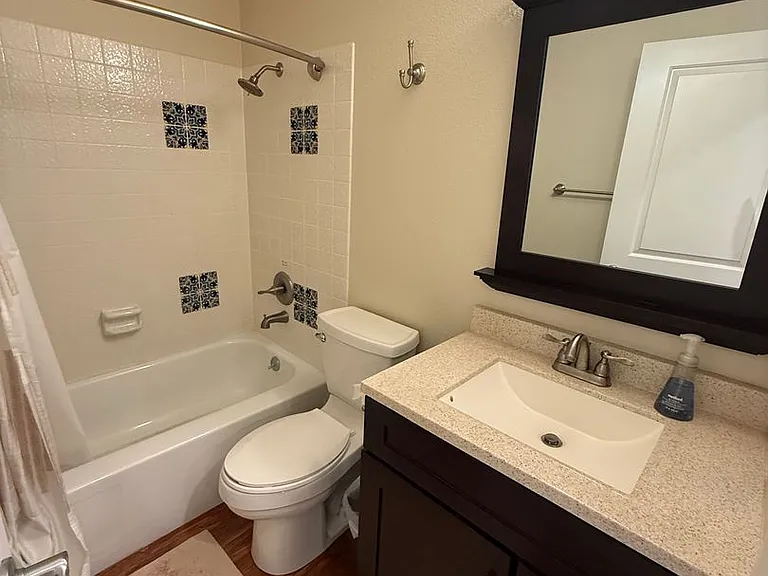 705 O St #D — Photo 12